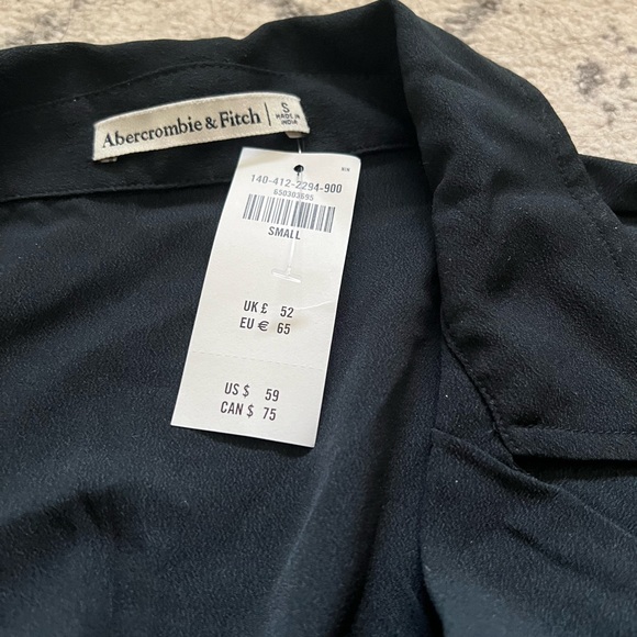 Cropped black Abercrombie shirt NWT small - Picture 2 of 5